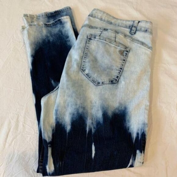 VIP JEANS Women's distressed jeans, EUC, sz 23/24 - Picture 1 of 9